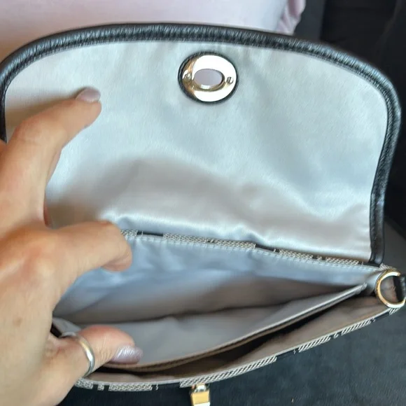 Coach Park Large Signature C Jacquard fabric print wristlet clutch like new! - Picture 8 of 12